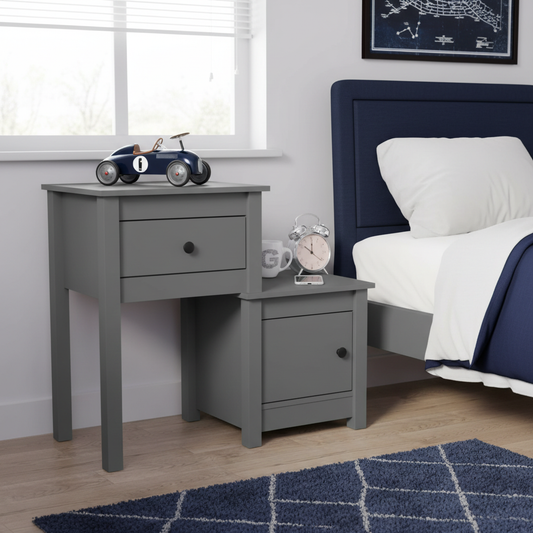 Grijs nachtkastje in jongenskamer