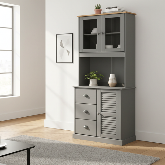 Grijze hoge kast in Scandinavische woonkamer