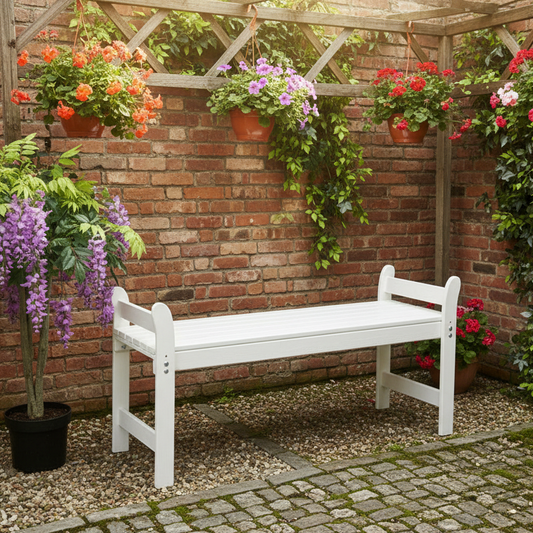 Tuinbank in binnenplaats