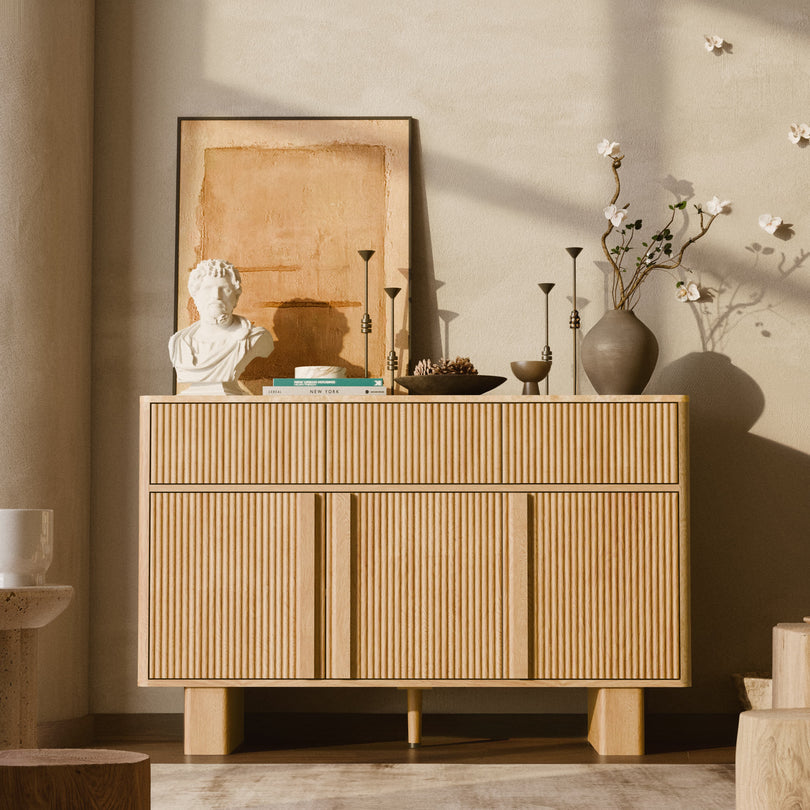Modern Sideboard with 3 Drawers and 3 Doors