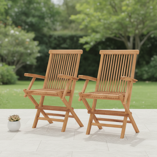 2 houten klapstoelen met armleuningen