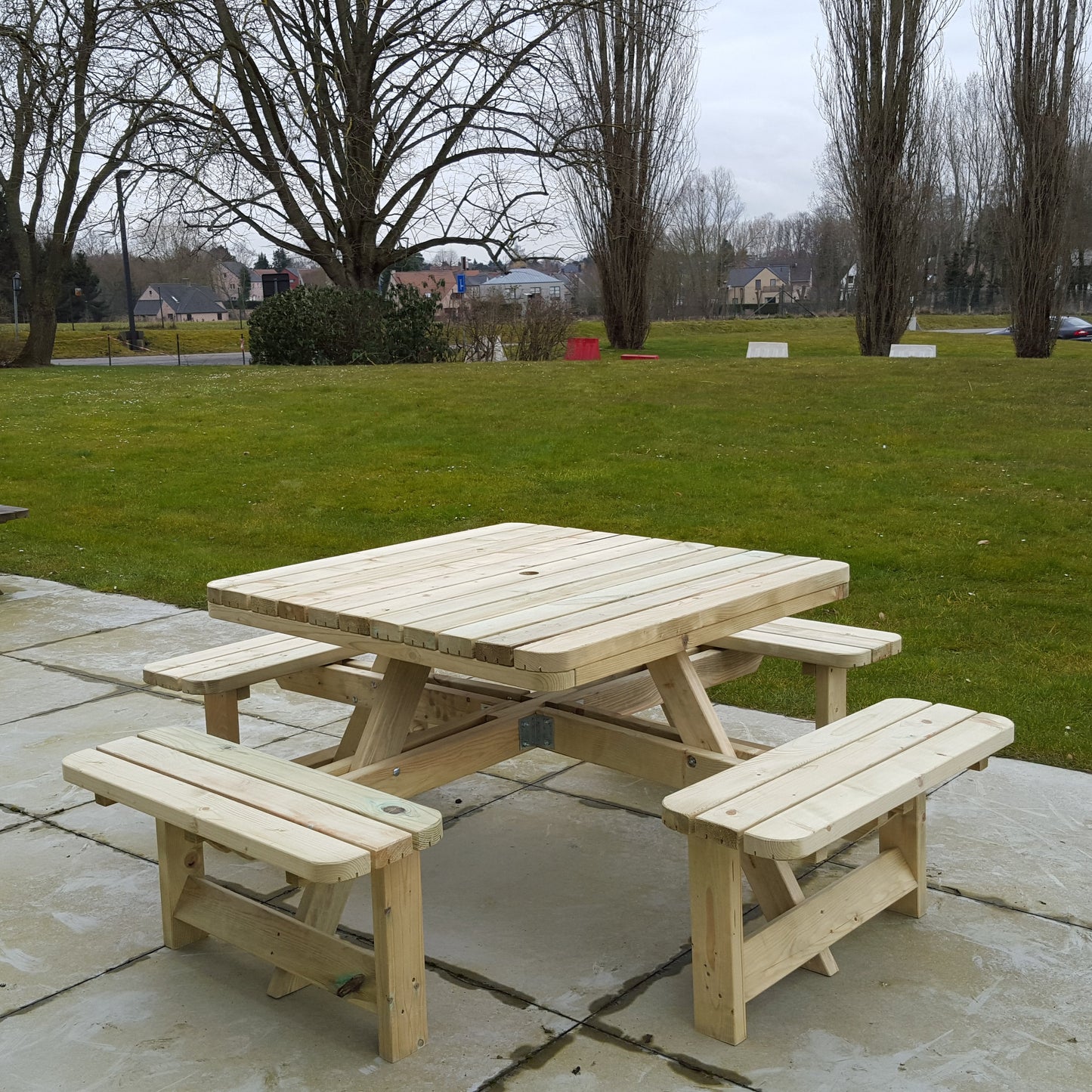 6-PACK - Table de pique-nique carrée XXL KING ® - Épaisseur 4 cm (200 x 200 cm)