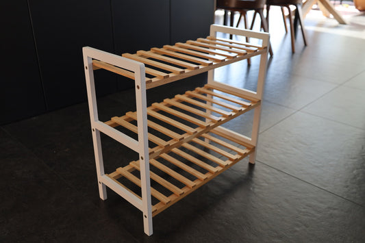 Modern houten schoenenrek