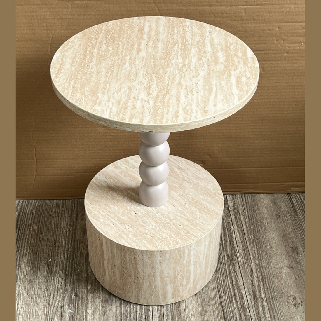 Travertino bijzettafel met bolpoot – travertijnlook, Ø35 × 48 cm — E-woodproducts