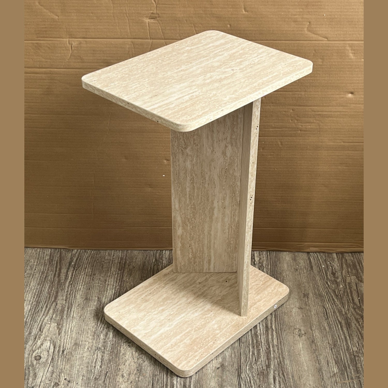 Travertino sofatafel in C-vorm – travertijnlook, 40 × 30 × 65 cm — E-woodproducts