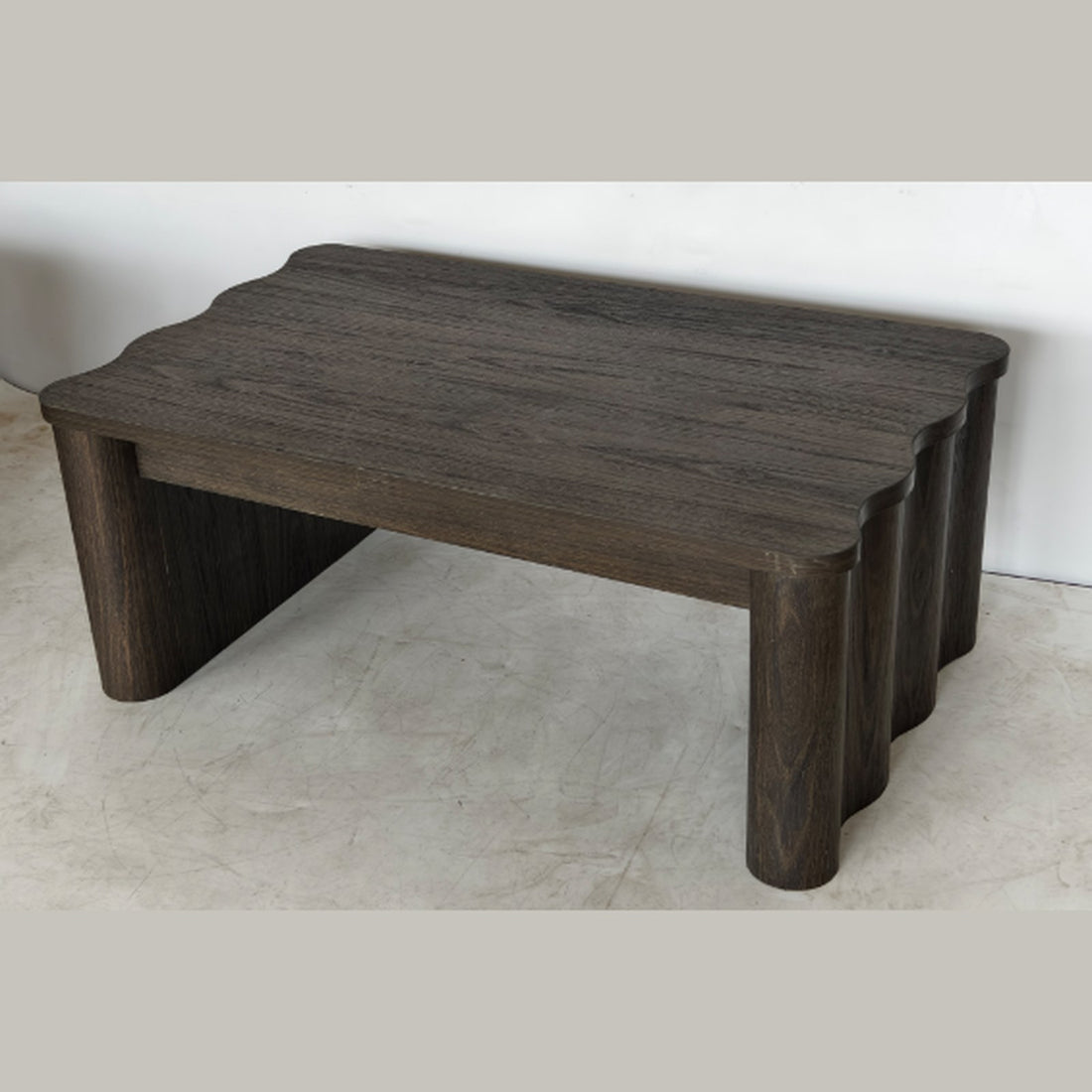 Salontafel met golvend blad – donkere eikenlook, 100 × 60 × 40 cm — E-woodproducts