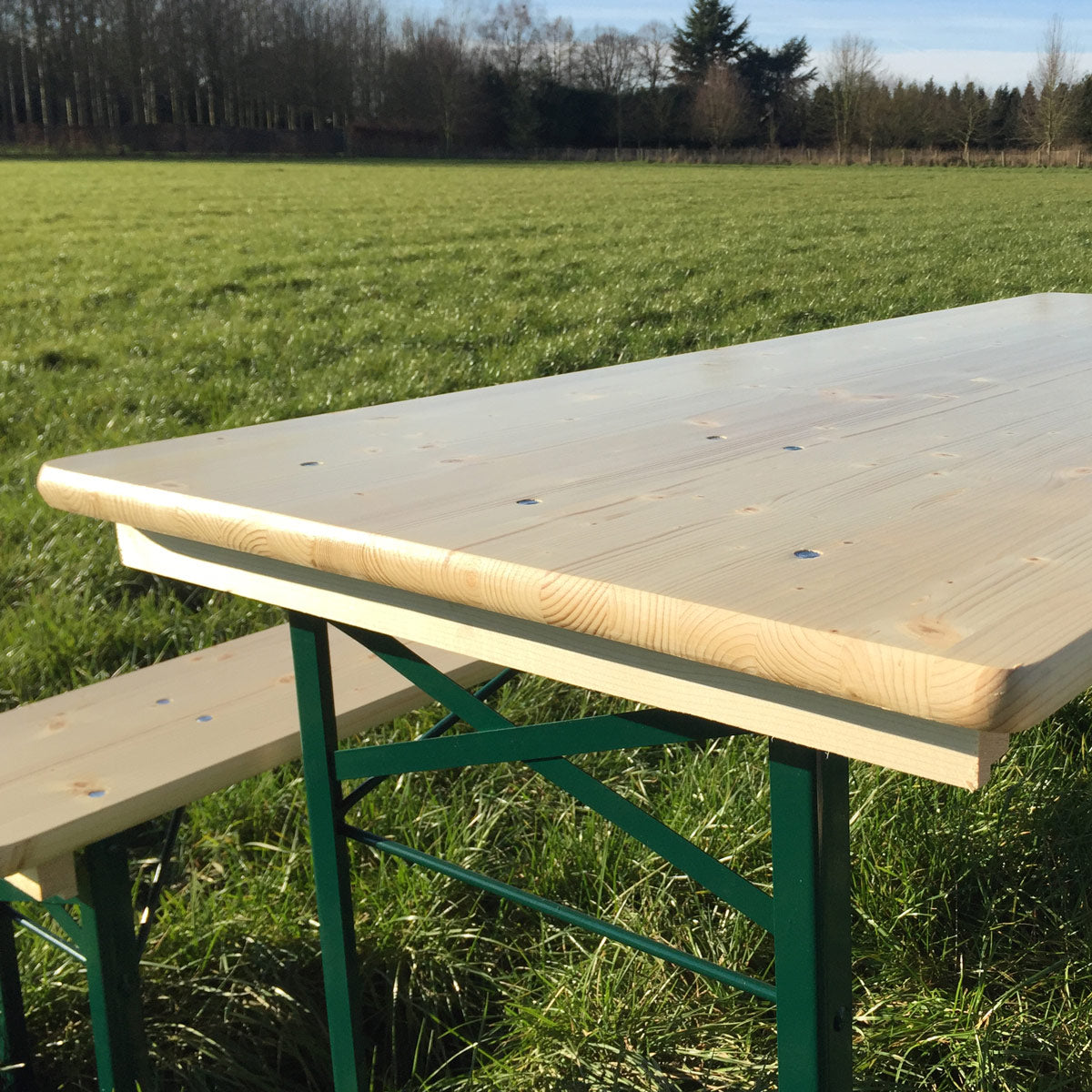 1 x Biertafelset (160 cm x 70 cm) (2de Keuze)