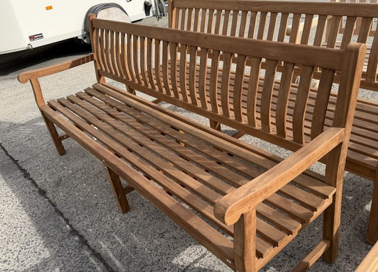 Teak tuinbank Dordogne 180 cm – gemonteerd toonmodel, één rugleuninglat ontbreekt (tweede keuze)