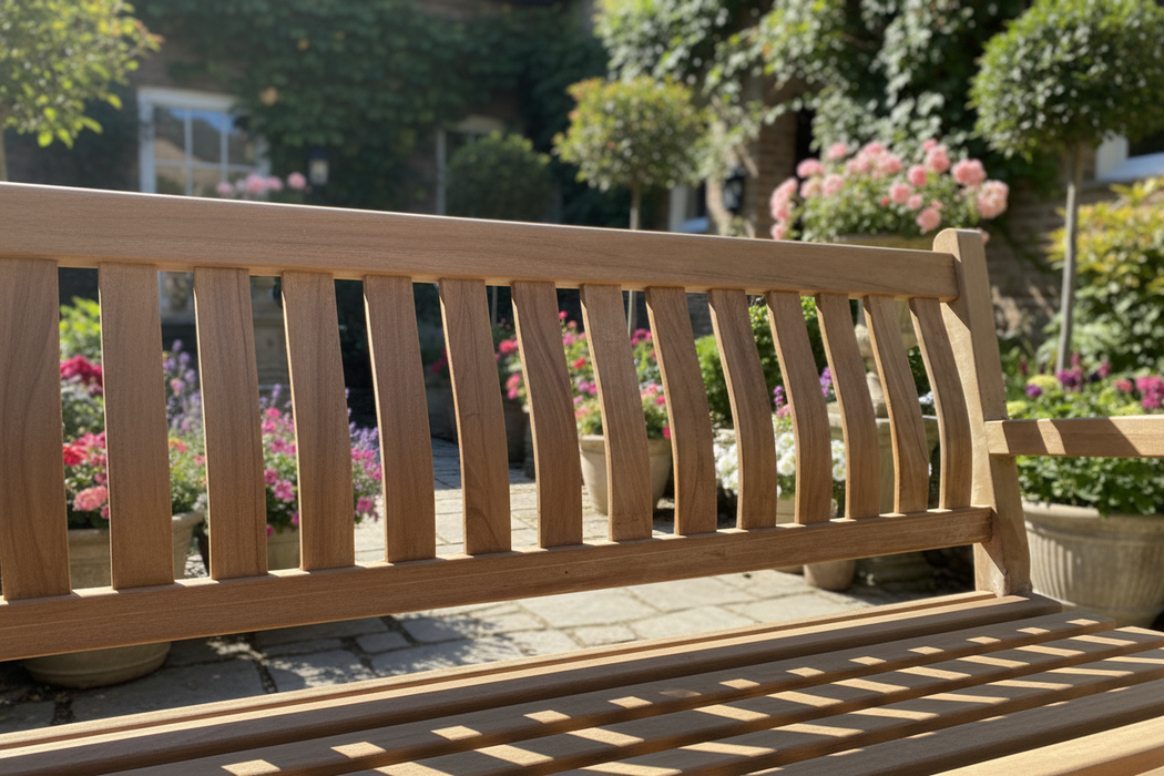 Close-up met binnenplaats achtergrond