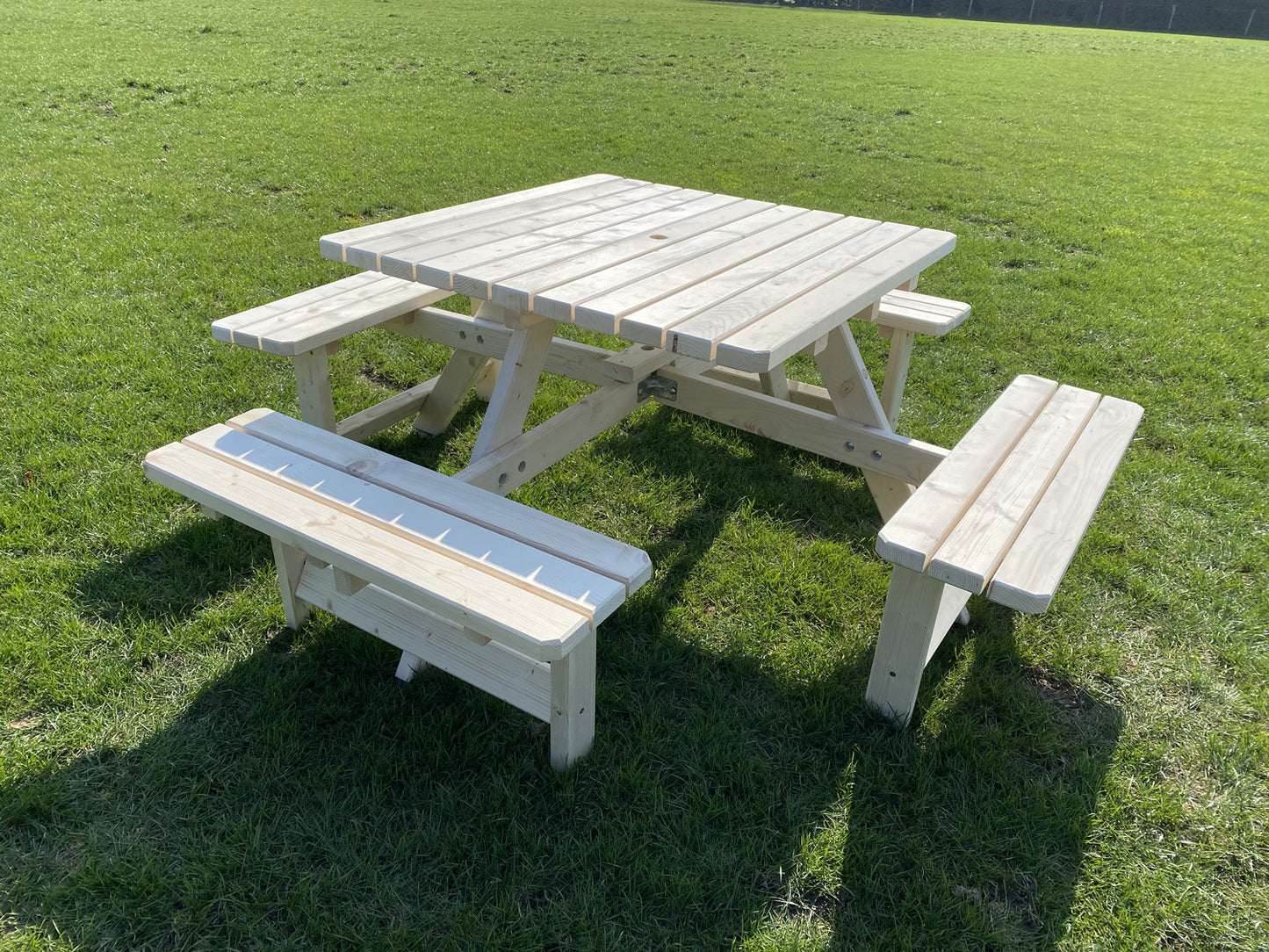 Vierkante Picknicktafel - 200 x 200 cm - natuur