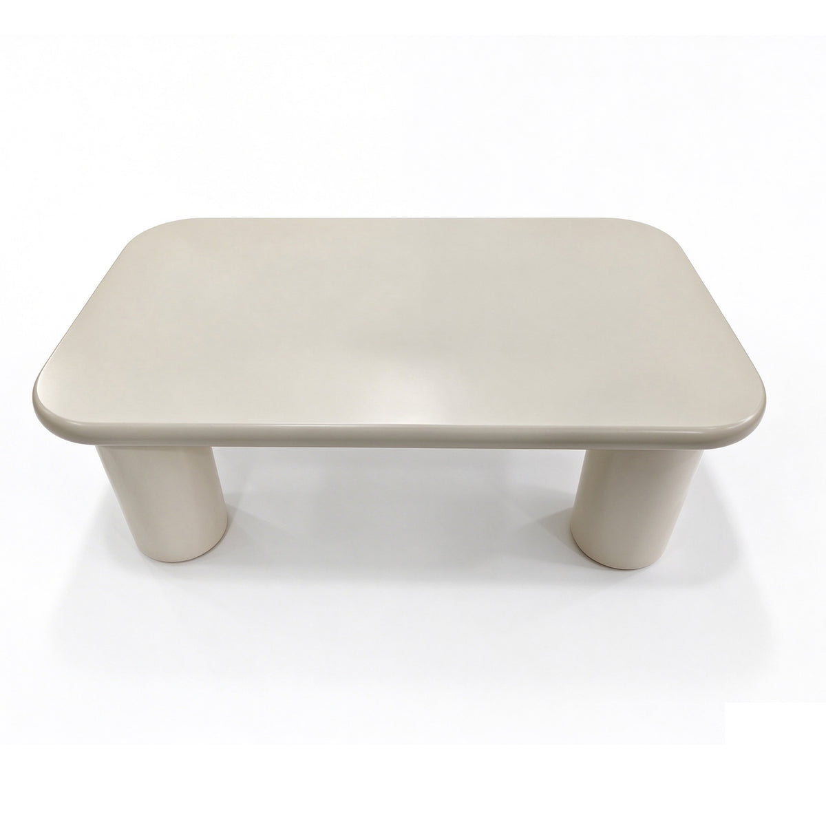 Liora salontafel 100 × 60 × 35 cm met afgeronde hoeken in hoogglans crème op vier ronde poten, studiofoto