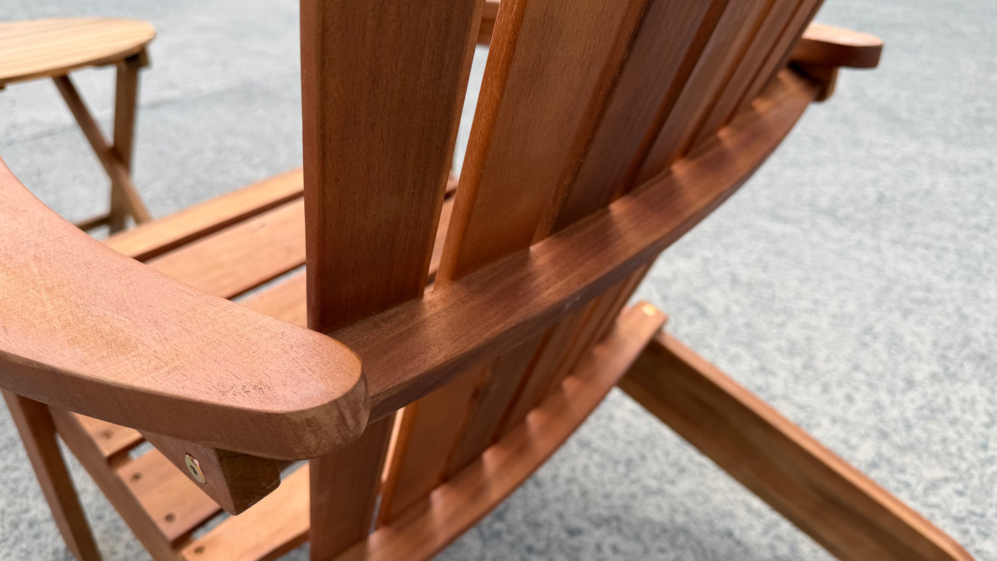 Fauteuil Adirondack en bois dur Tavira – fauteuil de détente en bois avec larges accoudoirs