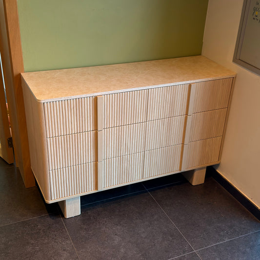 CURVE 6-Drawer Dresser – Ribbed Design – 119 cm