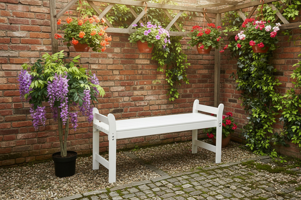 Tuinbank in binnenplaats