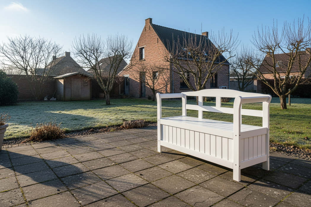 Tuinbank Yinke wit zonnig december